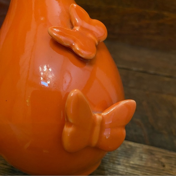 Vintage Orange Butterfly Ceramic Bud Flowers Vase 6.5” Butterflies Floral - Picture 3 of 5